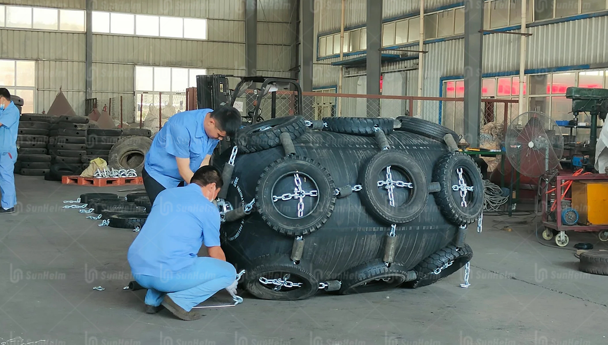 pneumatic rubber fenders