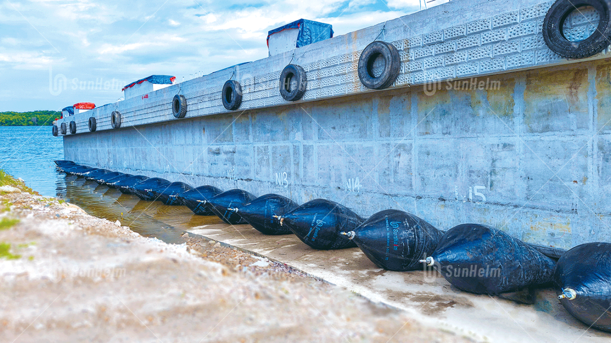ship launching airbags